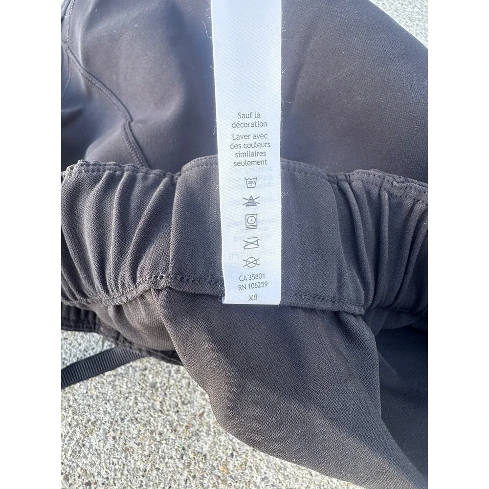 Lululemon On The Fly Skirt *Woven Black‎ Size 4